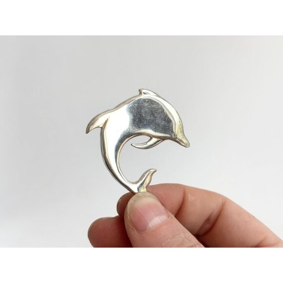 Dolphin Figural Morning Sun Signed Polished Sterling Silver Vintage Brooch - Picture 9 of 10
